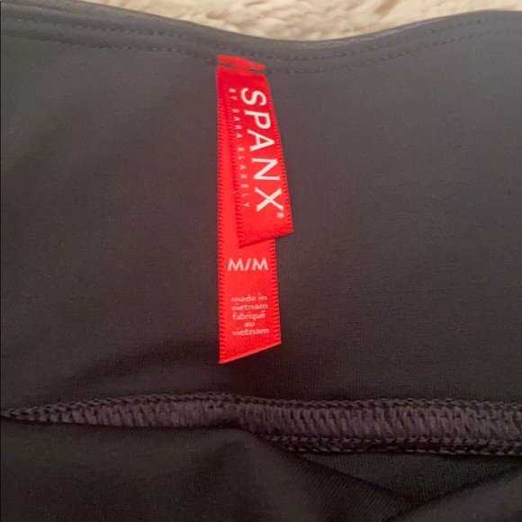 Spanx faux leather leggings - Picture 3 of 3